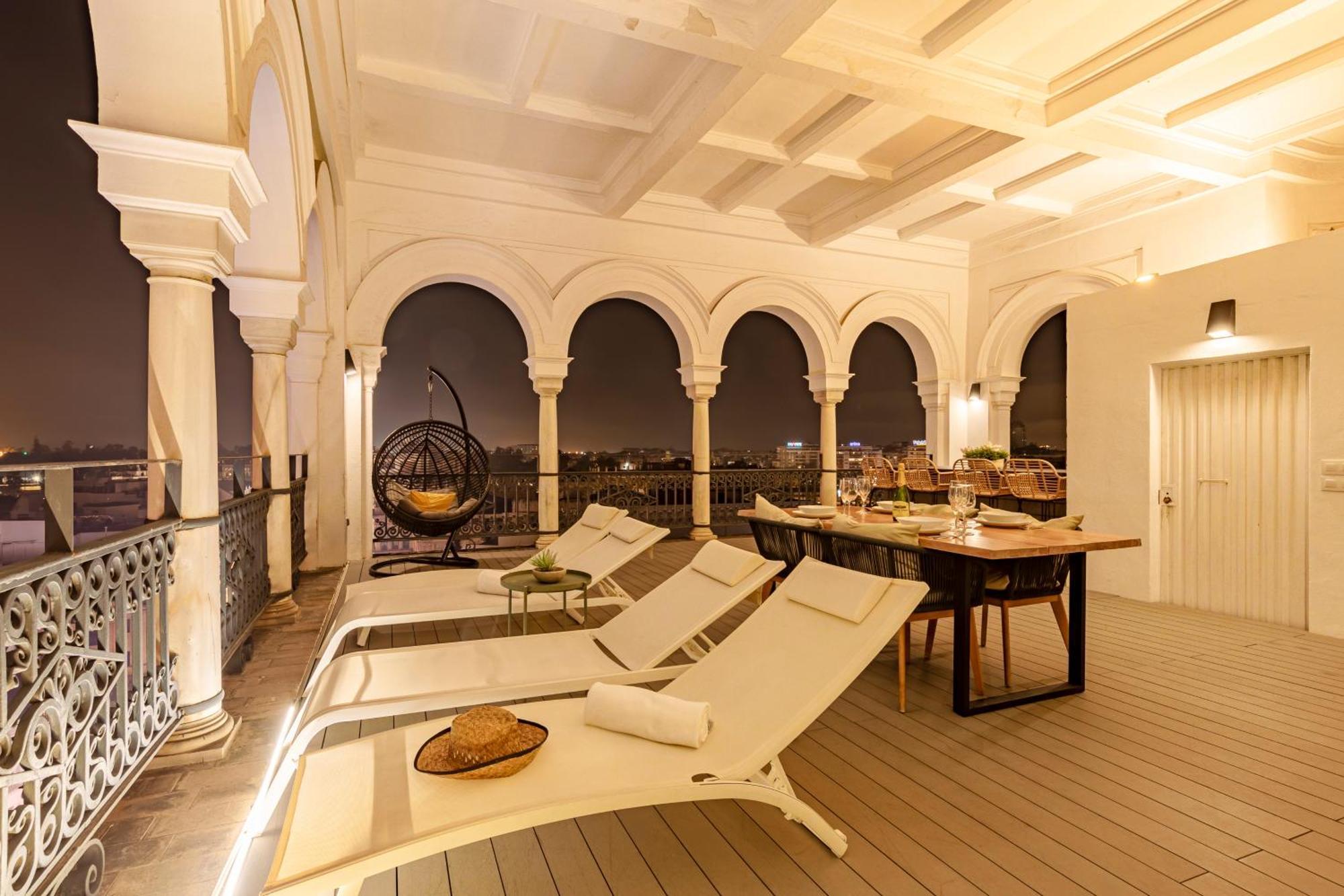 Isg Apartments The Most Exclusive Apartment In Sevillaparking Екстериор снимка