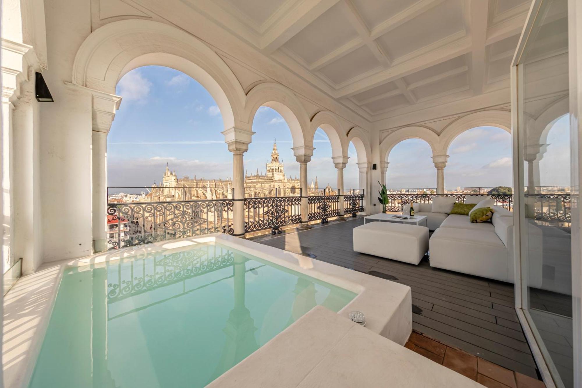 Isg Apartments The Most Exclusive Apartment In Sevillaparking Екстериор снимка