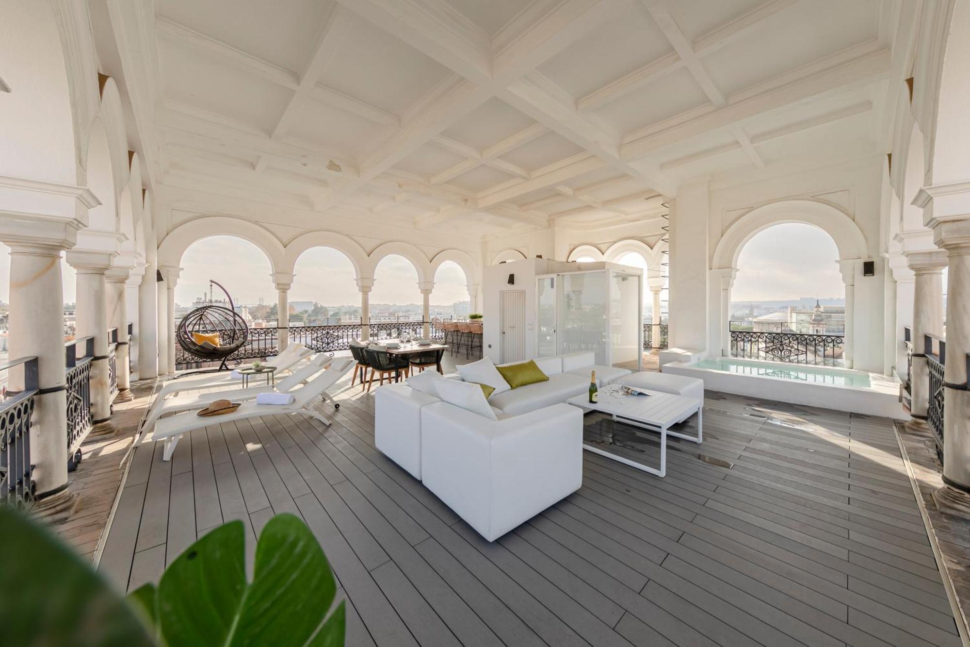 Isg Apartments The Most Exclusive Apartment In Sevillaparking Екстериор снимка