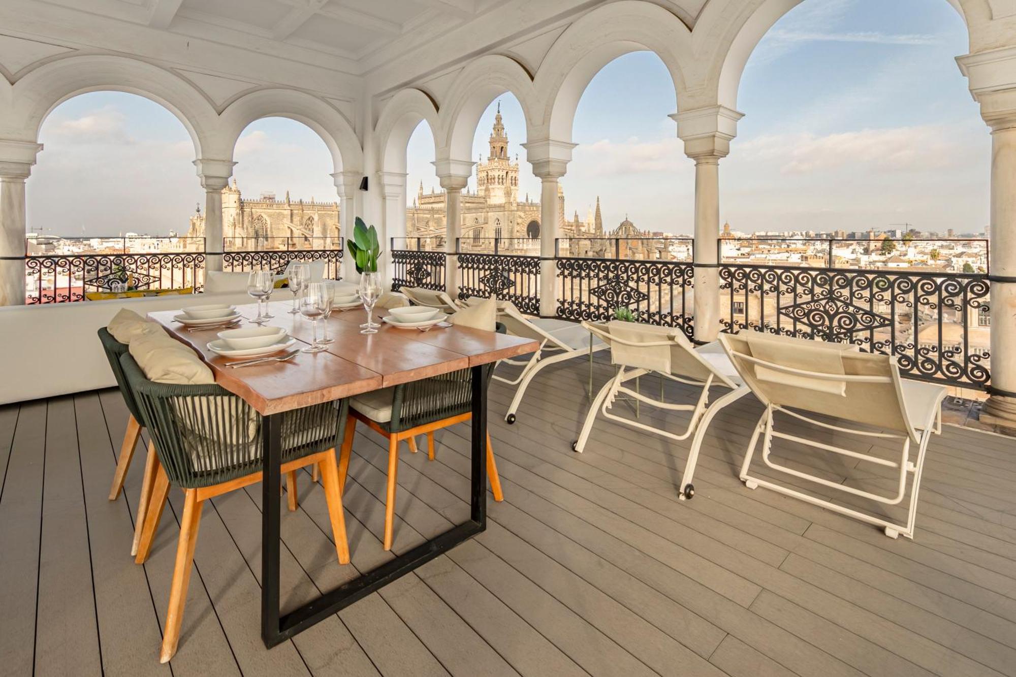 Isg Apartments The Most Exclusive Apartment In Sevillaparking Екстериор снимка